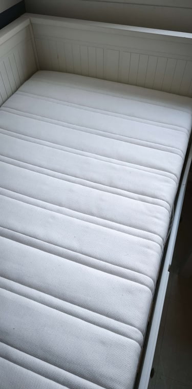 alt="nettoyage matelas à Paris"