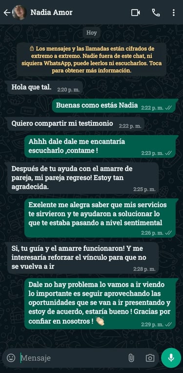 Captura de testimonio real por WhatsApp sobre amarre de amor exitoso