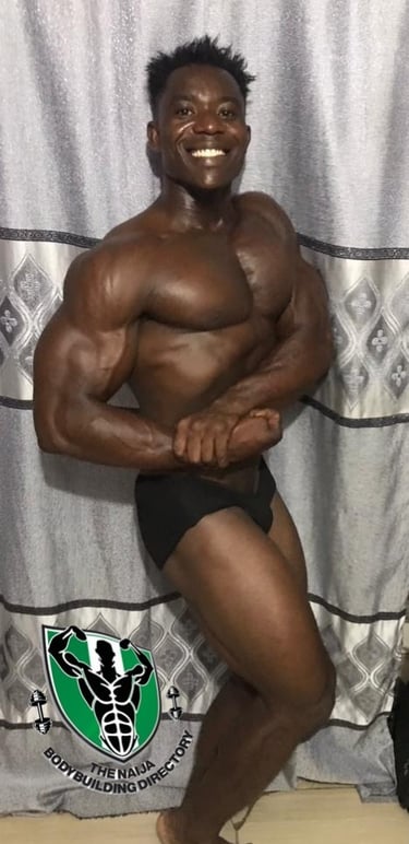 Abuja bodybuilder side chest pose