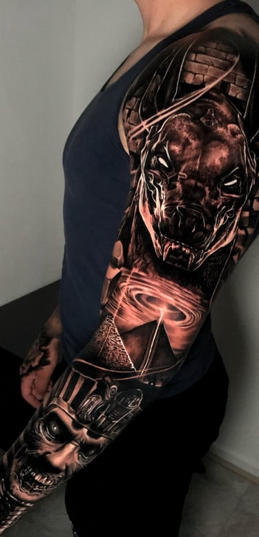 Projeto autoral de tatuagem realista preto e branco