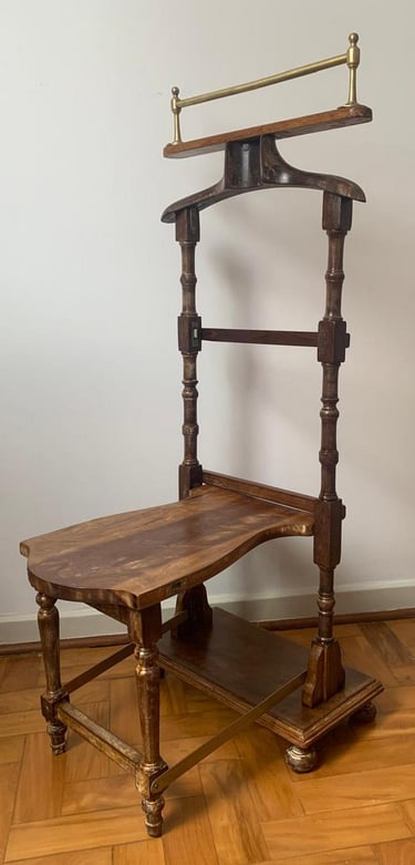 Mancebo em Imbuia dobrável com mais de 80 anos