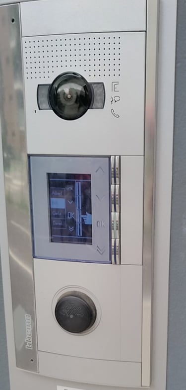  Contrôle d'accès pour un immeuble d'entreprise à Aix-les-Bains 