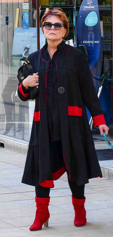 Photo couleur de l'auteure Dominique Uhlen