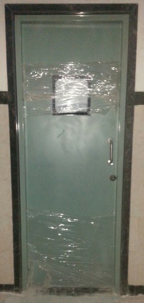 SINGLE DOOR -PUF