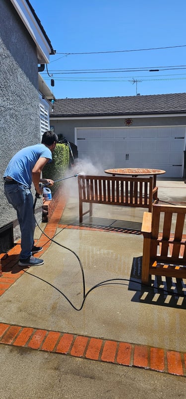 pressure washing outdoor furniture 