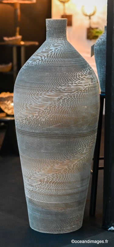 décoration éco-responsable vase en carton Carasel