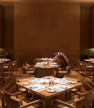 Amankora-Thimphu-Lodge-Dining-Interior