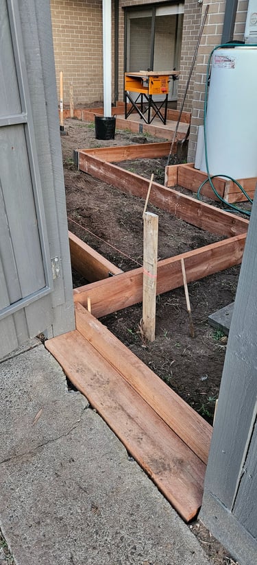 Landscaping, Lawn mowing, edging & all Gardening maintenance services