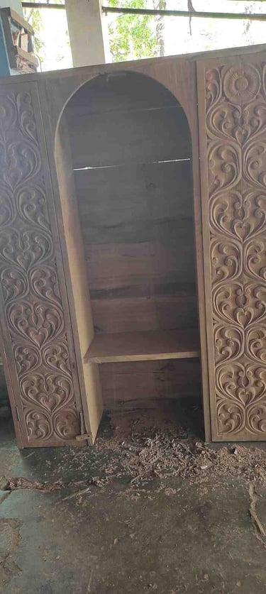 Teak Dressing Unit with Mirror and Storage Drawers – Contemporary Design