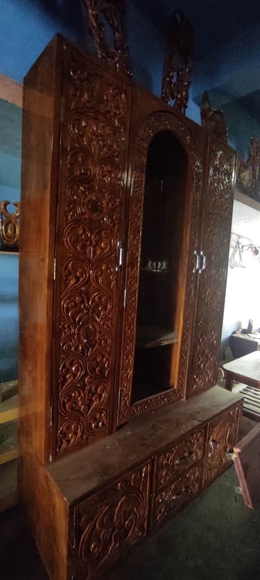 Wooden Makeup Table with Mirror โ Solid Teak Vanity Furniture