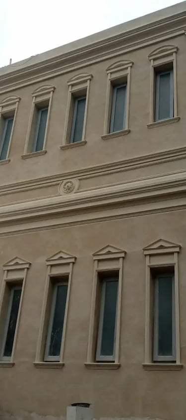 Fachada de los baños del ala norte de la Facultad de Derecho de Rosario restaurada por Almapiedra.