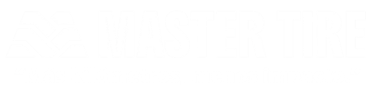 Es el logo de Master Tire mas la leyenda de "Más kilómetros, menos impacto."