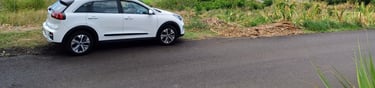 La Kia eNiro de VTC Péi à l'Etang-Salé