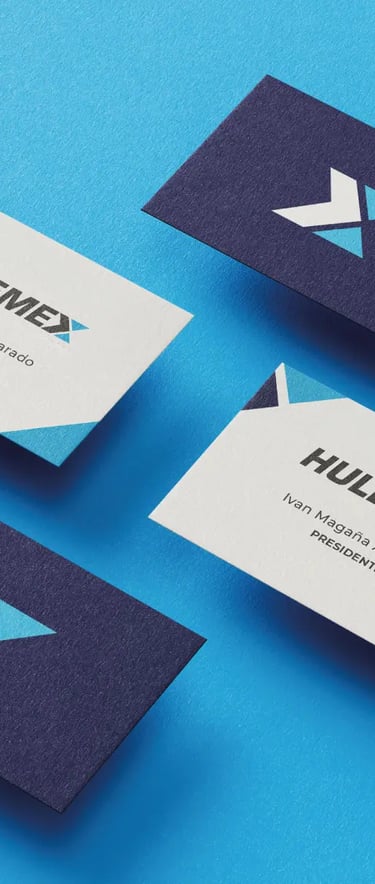 Biglietti da visita istituzionali Hulemex su fondo azzurro, identità visiva coordinata.
