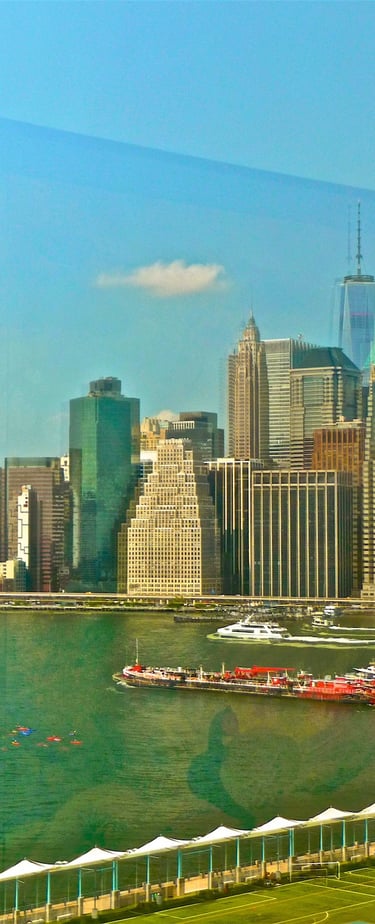 "Skyline" © 2014 Heinz Lechner