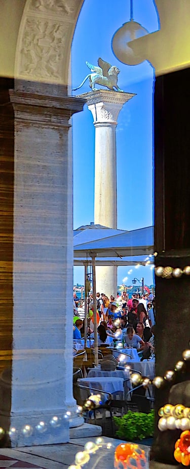 "Ven 28" © 2023 Heinz Lechner