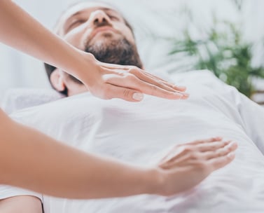 man-receiving-reiki