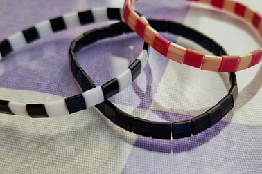 Bracelets Luce*Luz fabriqués à la main dans le Pays Basque, à Bayonne. LuceLuz : artisant local 
