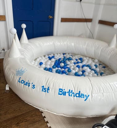 7ft ball pit for hire in sussex , surrey & kent 