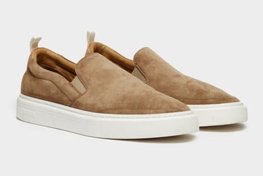 Sepatu Sliop-on