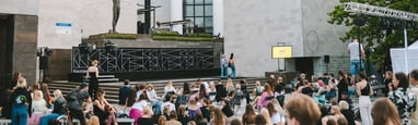 KOMODA madų šou PAMATAI prie Žilinsko galerijos, Perkūnija