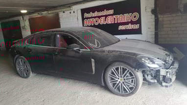 Lexus laidyno remontas po avarijos