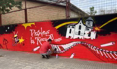 Graffiti mural de 20 metros para Diables la Roca, spray, arte urbano.
