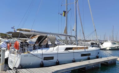 Aurora Yacht