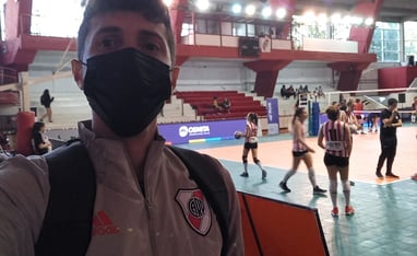 Bruno Andreani en la victoria de River Plate voley