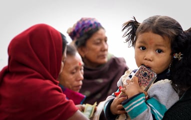 photoreportage-nepal-portrait-enfant-couleur