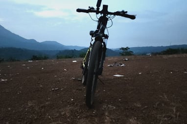 Cycling to Kondeshwar hill