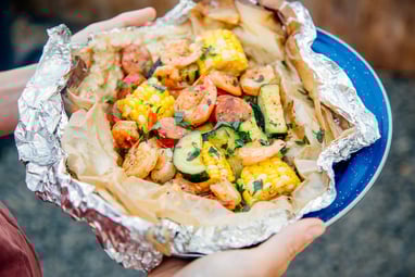 easy cooking camping meals shrimp boil