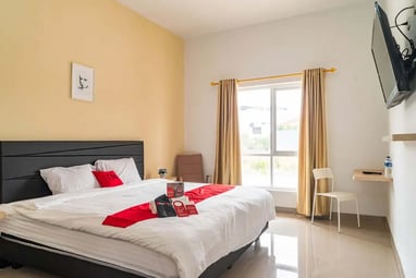 reddoorz flash sale hotel murah Lengkong Gudang Timur