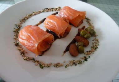 plato de salmón en soja y miel