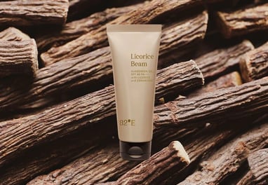 Clear sunscreen gel with licorice and ceramides