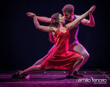 Pareja bailando curso 2 - Muestra junio 2019