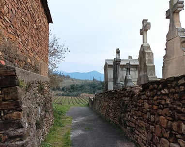 Le Roc des Deux Vierges ,Hérault France. 