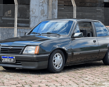 carro placa preta
