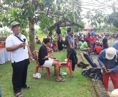 Ketua Panitian, Bapak Nyoman Aloysius MemberikanPengarahan