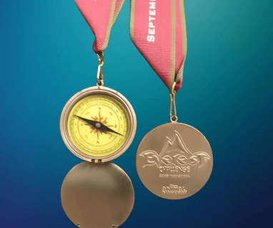 2008 Inaugural runDisney Expedition Everest Challenge 5K Medal