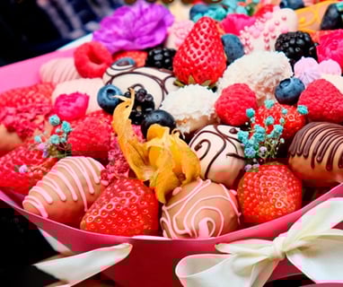 STRAWBERRY WITH CHOCOLAT