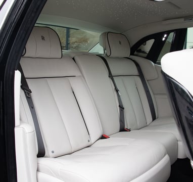 Rolls Royce To Hire Chauffeur Service | Smart City Prestige | Airport Transfers