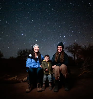 Familia bajo las Estrellas