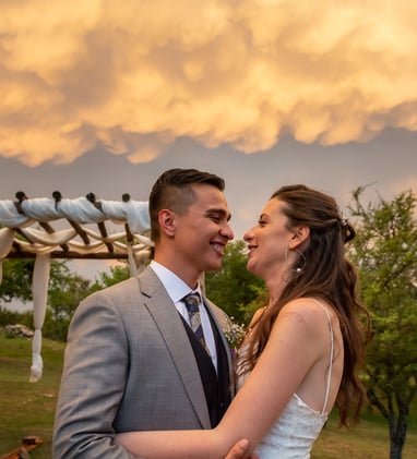 Novios juntos, casamientos de de día, fotógrafos de casamientos en Córdoba