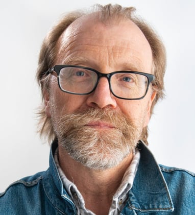 Headshot of George Saunders