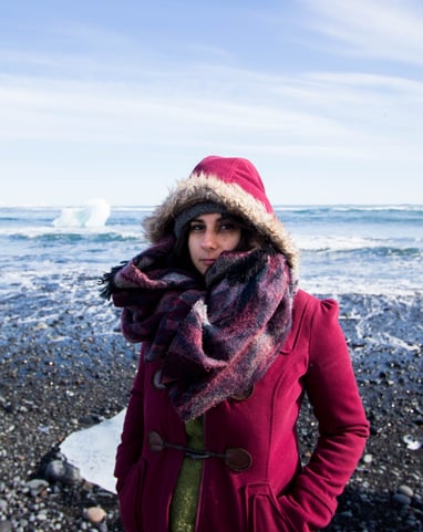 Séance portrait en Islande sur fond d'icebergs
