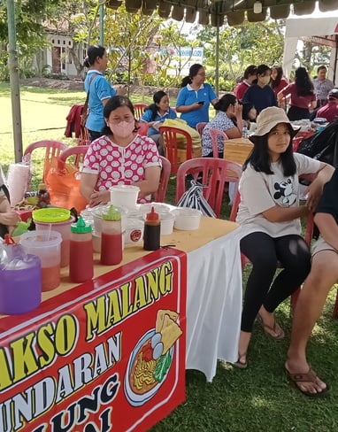 WKRI Tuka ikut serta hadir menawar menu-menu kepada para pemancing