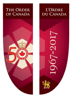 les bannières de rue du 50e anniversaire de l'Ordre du Canada conçues par Patrimoine canadien