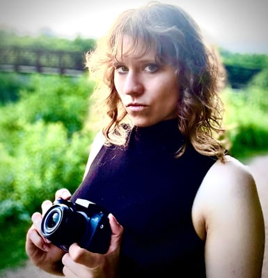 stef schultz, stef sharky schultz, camera, camerawoman, filmmaker, girl with short hair, photography