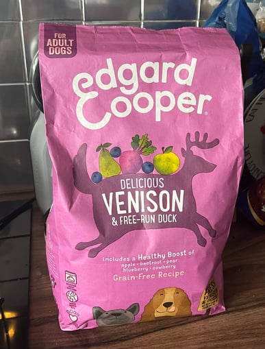 Close up of a bag of Edgard Cooper Kibble in Delicious Venison and free run Duck flavour